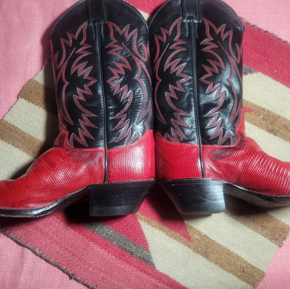 Justin Women's Exoctic Red & Black Vintage Boots